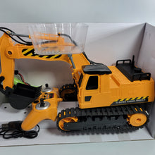 Load image into Gallery viewer, Gili R/C Excavator Construction Toy, Ages 6+, Rechargeable Digger Equipment