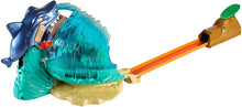 Load image into Gallery viewer, Mattel - Hot Wheels - City Shark Beach Battle Play Set FNB2, Age 5-8+