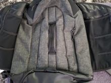 Load image into Gallery viewer, Oakley Aero Pack Ergonomic Ultra-Light 26L cycling backpack- Gray