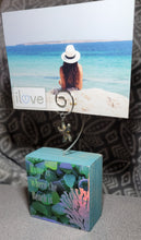 Load image into Gallery viewer, Photo Block Clip with Starfish Charm &amp; "Home is Where the Beach is" Wood Grain
