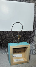 Load image into Gallery viewer, Photo Block Clip with Starfish Charm &amp; "Home is Where the Beach is" Wood Grain

