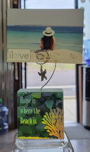 Load image into Gallery viewer, Photo Block Clip with Starfish Charm &amp; "Home is Where the Beach is" Wood Grain
