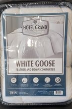 Load image into Gallery viewer, Hotel Grand, 240 TC Luxury White Goose Feather + Down Comforter  Twin
