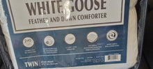 Load image into Gallery viewer, Hotel Grand, 240 TC Luxury White Goose Feather + Down Comforter  Twin
