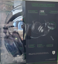 Load image into Gallery viewer, Razer Nari Essential Wireless 7.1 Surround Sound Gaming Headset: THX Spatial Audio  - Black
