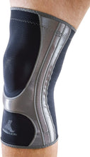 Load image into Gallery viewer, Mueller Sports Hg80 Knee sports Support, Black, Large (59912)
